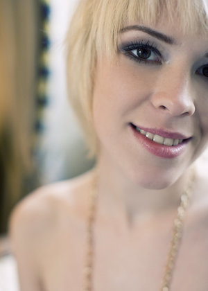 18 year old Brooke Lynn giving and receiving oral sex before facial cumshot